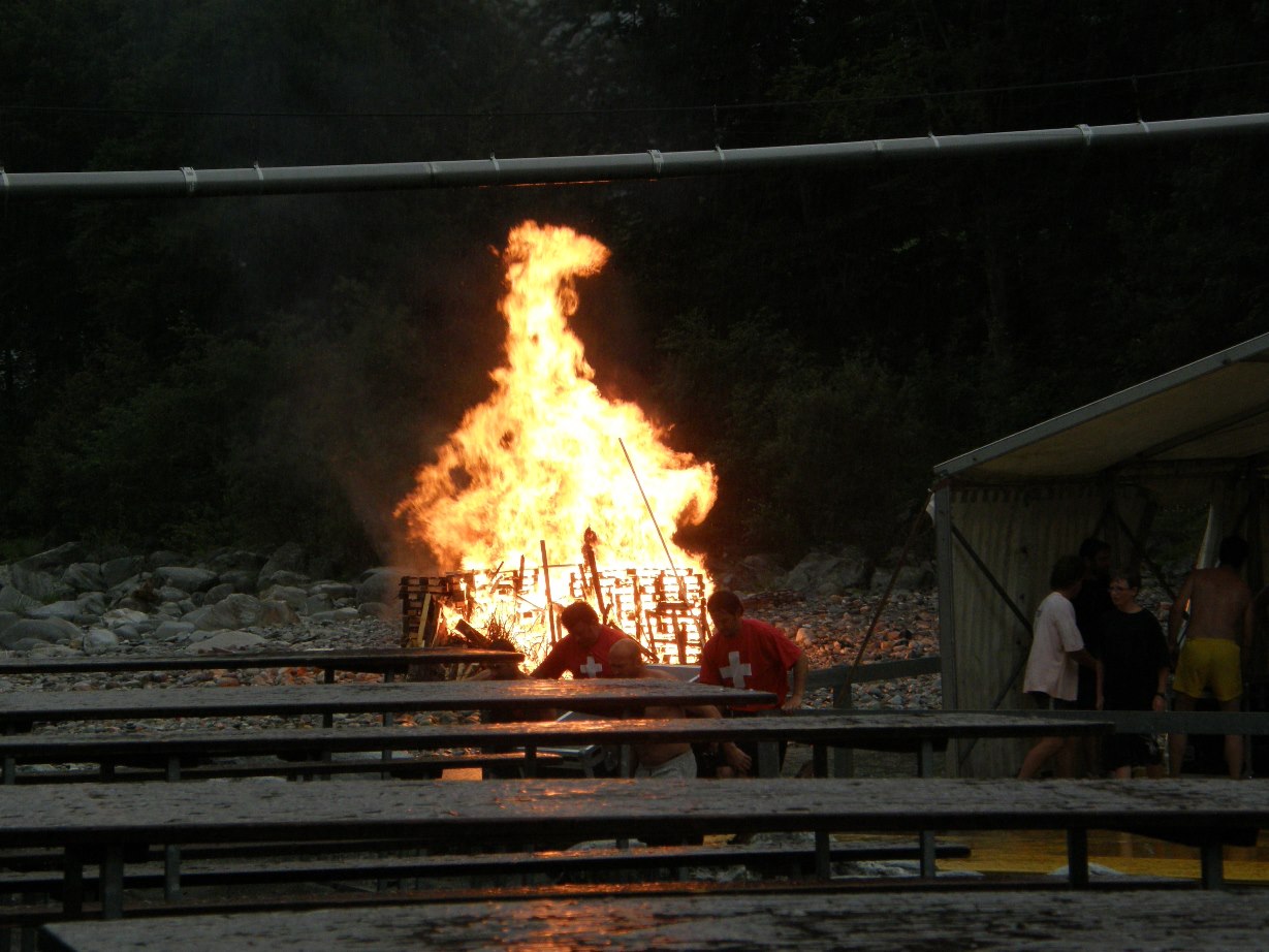 photos/Feste al Fiume/2008/1 Agosto/2008 - 104.jpg